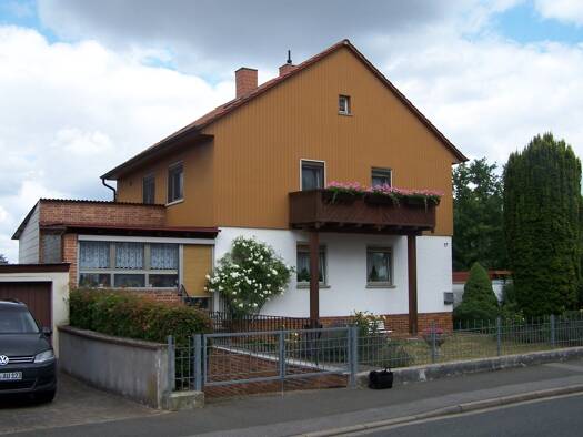 Mehrfamilienhaus zum Kauf provisionsfrei 379.000 € 12 Zimmer 199 m² 970 m² Grundstück frei ab sofort St.-Georg-Straße 17 Bad Staffelstein Bad Staffelstein 96231