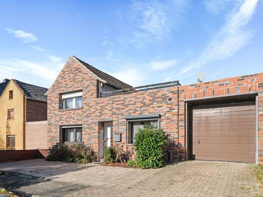 Einfamilienhaus zum Kauf 260.000 € 5 Zimmer 111 m² 440 m² Grundstück Binsfeld Nörvenich / Binsfeld 52388