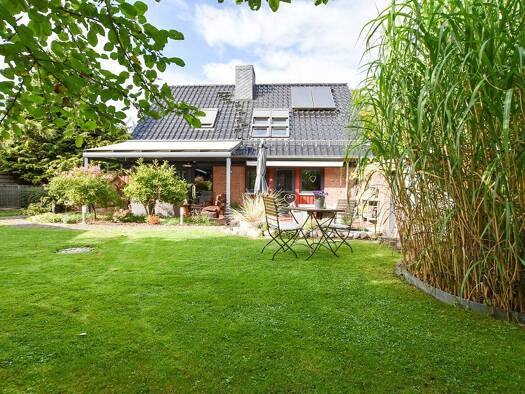 Einfamilienhaus zum Kauf 550.000 € 5 Zimmer 124 m² 508 m² Grundstück Bad Schwartau 23611