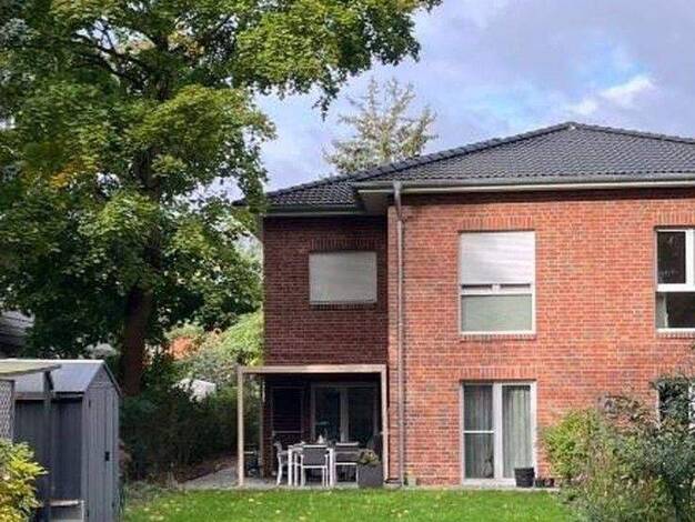 Doppelhaushälfte zur Miete 2.300 € 5 Zimmer 142 m² 530 m² Grundstück frei ab 01.01.2026 Brandenburger Straße 4 Zeuthen 15738