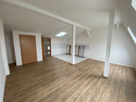 Wohnung zur Miete 550 € 3,5 Zimmer 90 m² 3. Geschoss Forst-Stadt Forst (Lausitz) 03149