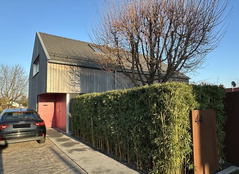 Einfamilienhaus zum Kauf 1.335.000 € 8 Zimmer 247 m²<br/>Wohnfläche 424 m²<br/>Grundstück Neckarhausen Nürtingen 72622