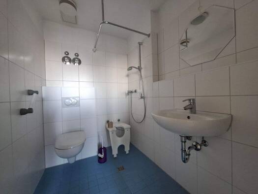 Wohnung zur Miete 306 € 1 Zimmer 32,4 m² 13. Geschoss Senftenberger Ring 12 Märkisches Viertel Berlin 13439