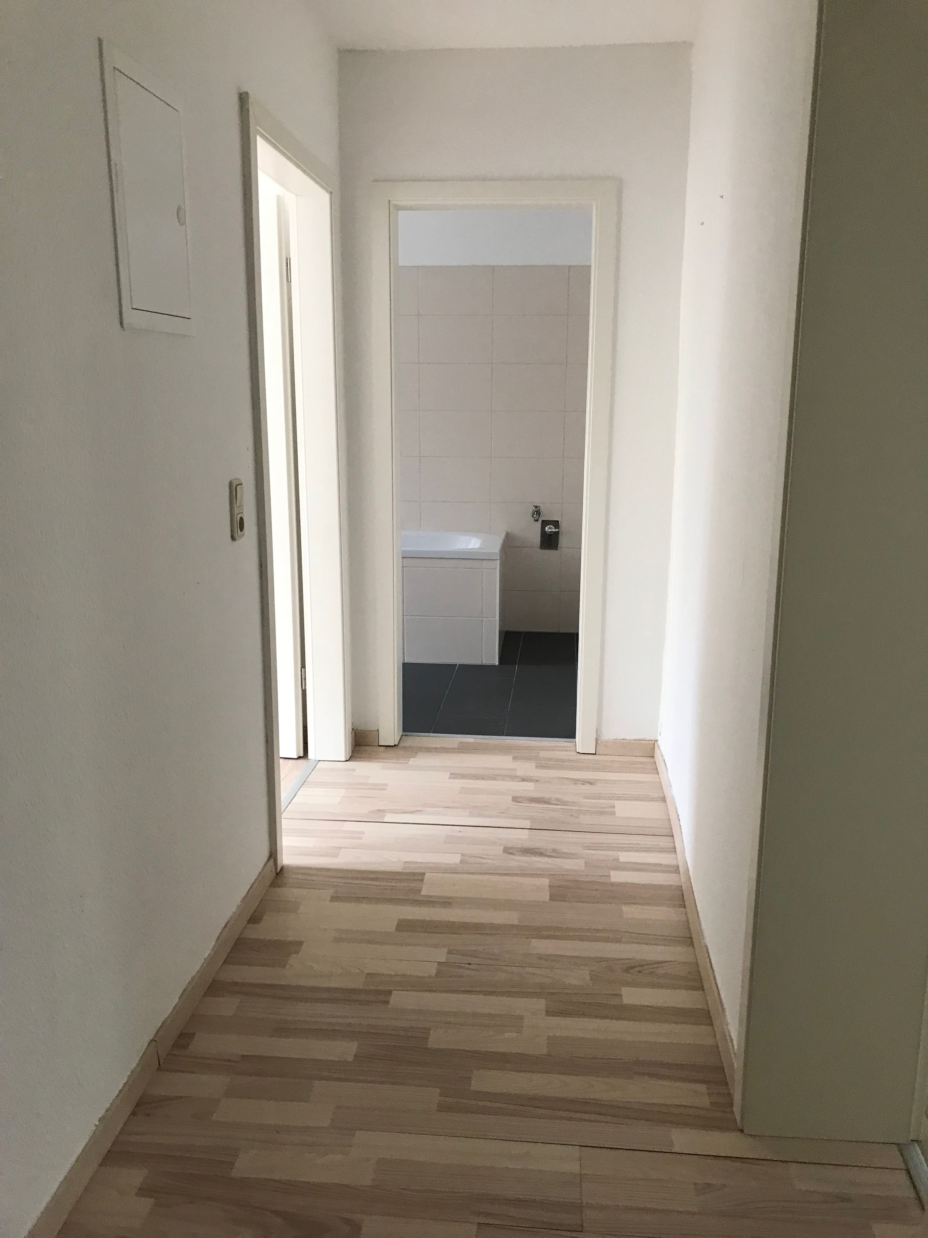 Wohnung zur Miete 385 € 2 Zimmer 57 m²<br/>Wohnfläche EG<br/>Geschoss ab sofort<br/>Verfügbarkeit Martinstr. 9 Engpaß Magdeburg 39104