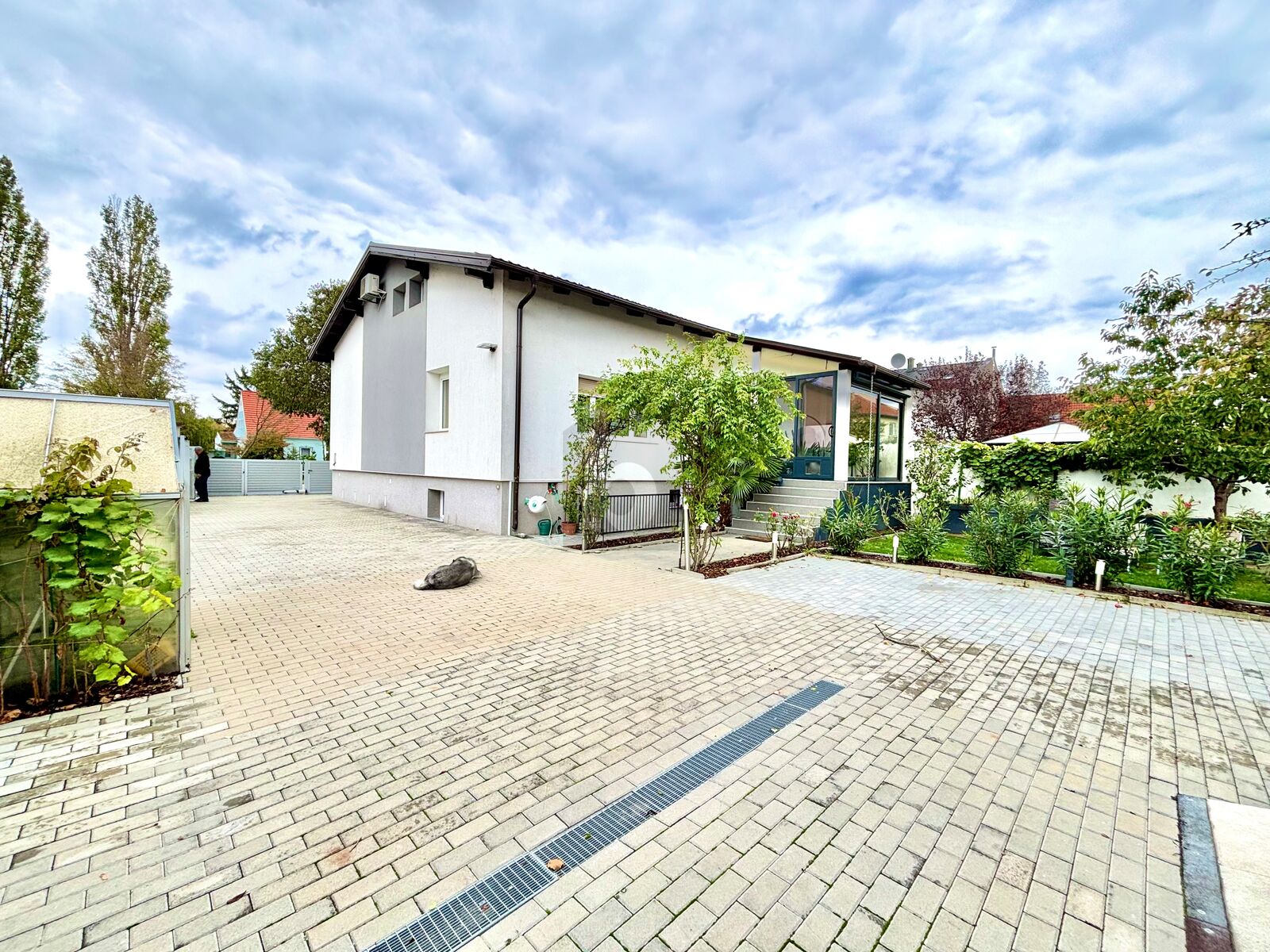 Mehrfamilienhaus zum Kauf 550.000 € 6 Zimmer 230 m²<br/>Wohnfläche 605 m²<br/>Grundstück Wiener Neustadt 2700