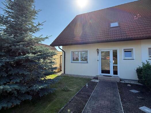 Haus zum Kauf 289.000 € 4 Zimmer 97,6 m² 611 m² Grundstück Dreiskauer Ring 10 Borna 04552