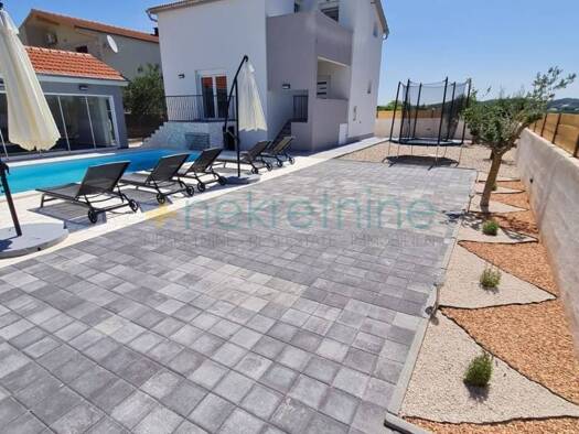 Haus zum Kauf 425.000 € 10 Zimmer 180 m² Polača