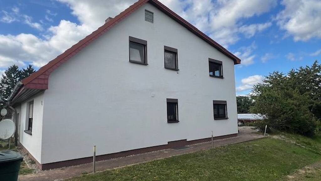 Doppelhaushälfte zum Kauf 195.000 € 5 Zimmer 135 m² 2.163 m² Grundstück Plaaz 18276