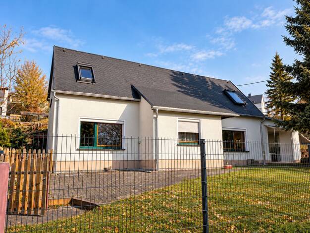 Einfamilienhaus zum Kauf 99.500 € 4 Zimmer 122 m² 420 m² Grundstück Rodewisch Rodewisch 08228