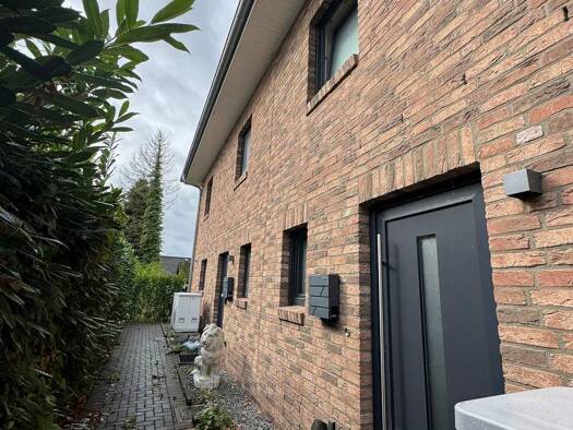 Haus zur Miete 1.940 € 4 Zimmer 118 m² 970 m² Grundstück Henstedt-Ulzburg 24558