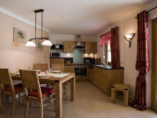 Wohnung zur Miete 910 € 2,5 Zimmer 65 m² EG Landertsham Obing 83119