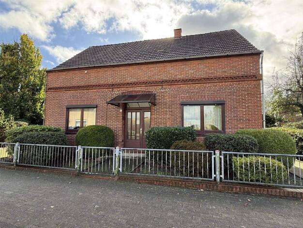 Einfamilienhaus zum Kauf 247.000 € 6,5 Zimmer 176 m² 1.166 m² Grundstück Neuenkirchen Schwanewede 28790