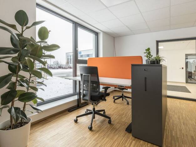 Bürofläche zur Miete provisionsfrei 295 € 4 m² Bürofläche Robert-Bosch-Straße Bruckmühl Bruckmühl 83052