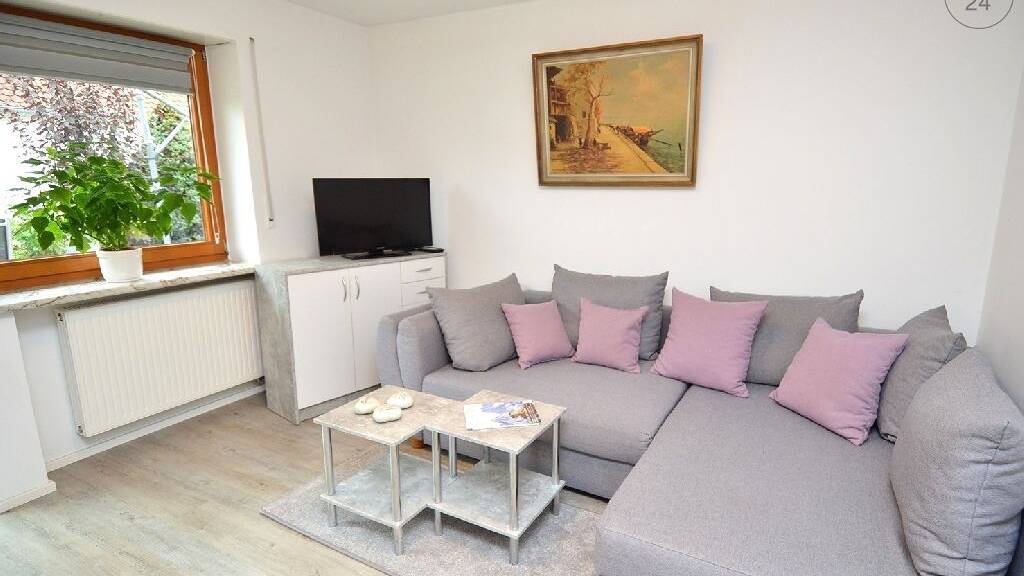 Haus zur Miete auf Zeit 1.560 € 2 Zimmer 75 m² frei ab 15.05.2026 Gersthofen 86368