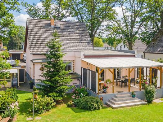 Einfamilienhaus zum Kauf 450.000 € 4 Zimmer 115,5 m² 1.035 m² Grundstück Schulzendorf 15732