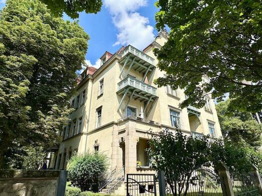 Wohnung zur Miete 700 € 2 Zimmer 71,2 m² frei ab 01.02.2026 Striesen-Süd Dresden 01309