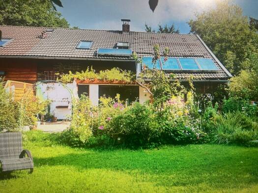 Doppelhaushälfte zur Miete 1.750 € 6 Zimmer 140 m² 600 m² Grundstück frei ab 01.06.2026 Gstadt Gstadt am Chiemsee 83257