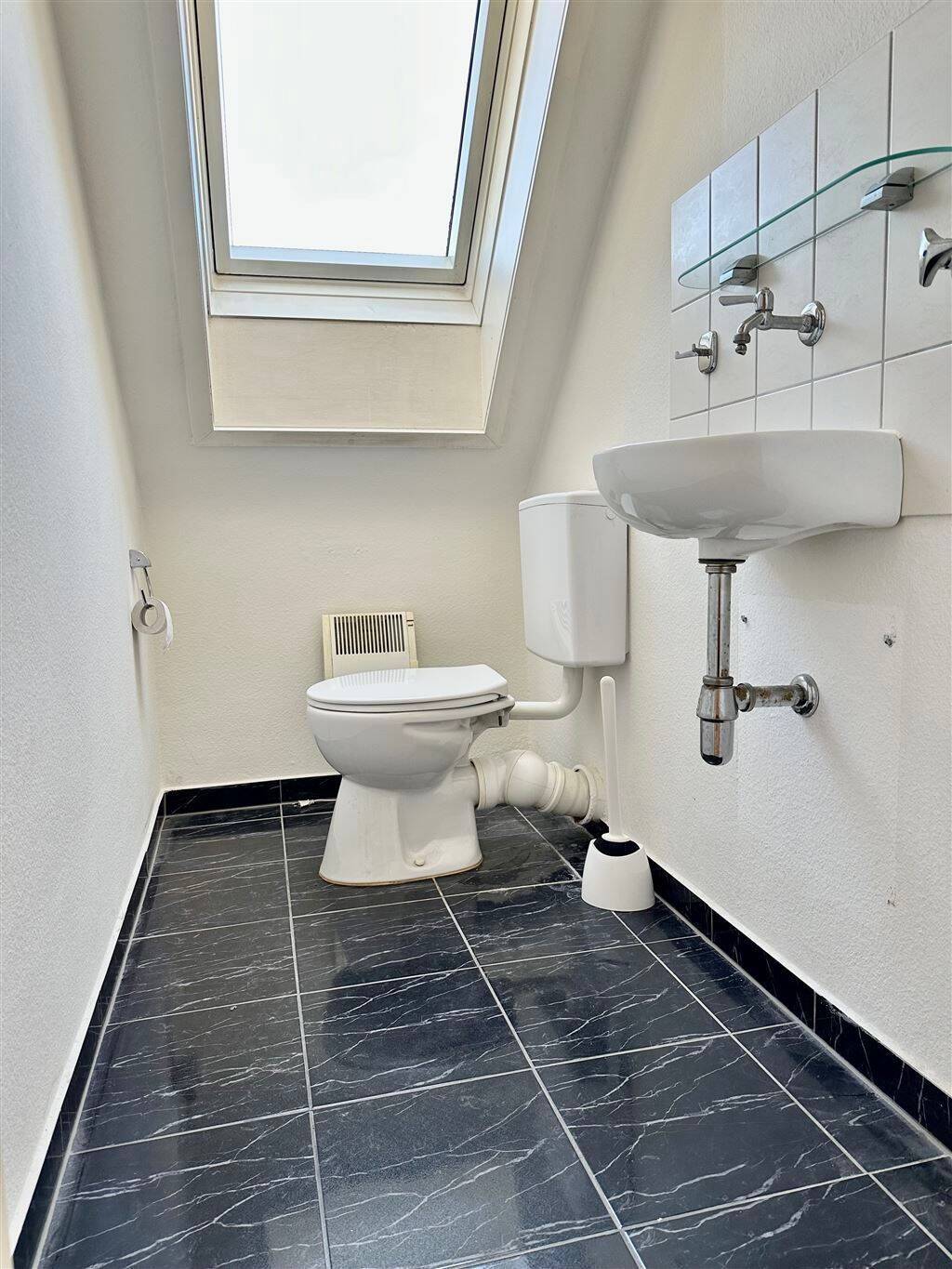 Property thumbnail 7