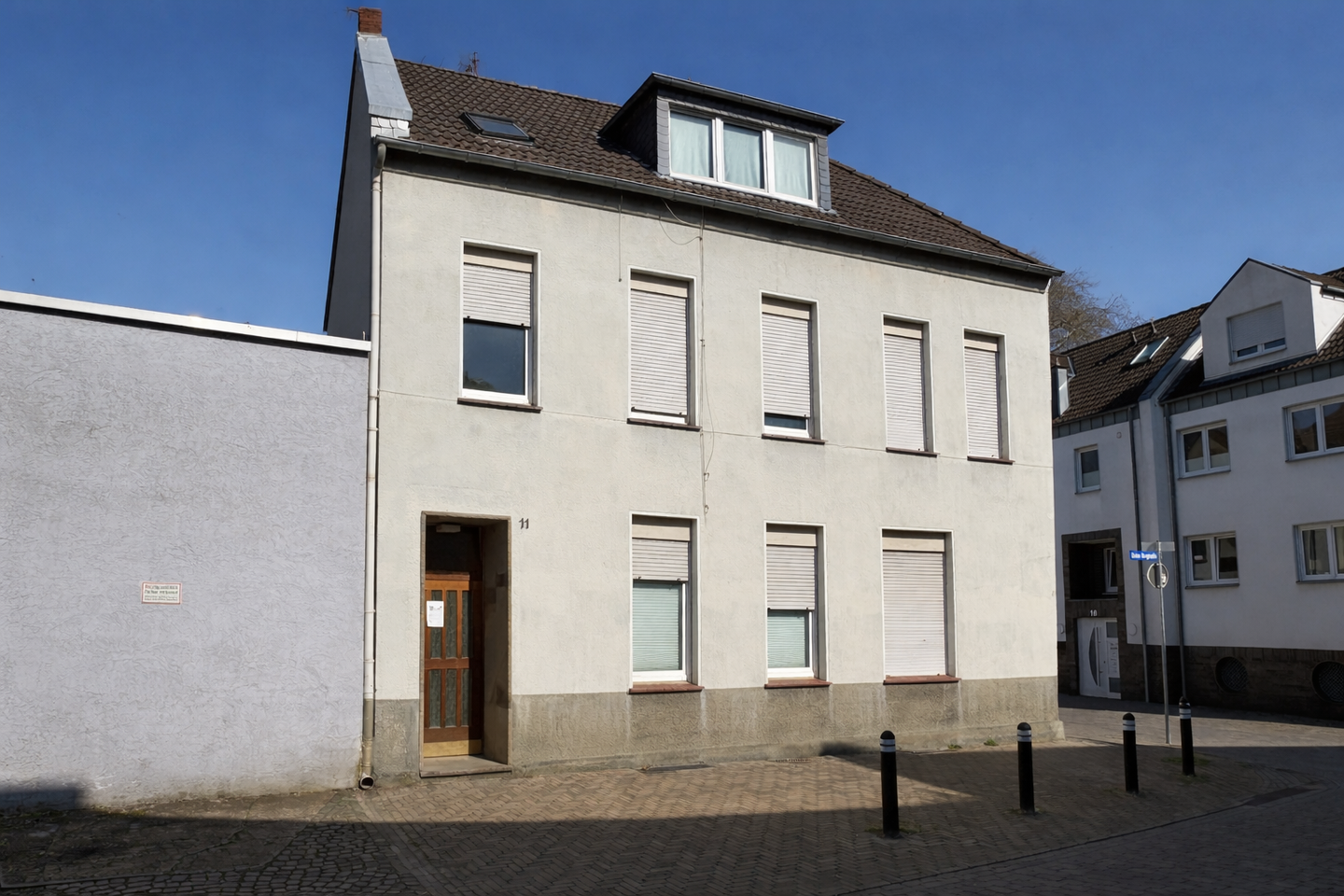 Immobilie in Unna - Attraktives Wohn- und Geschäftshaus mit Garage und Stellplatz als Anlageoption - Bild 0