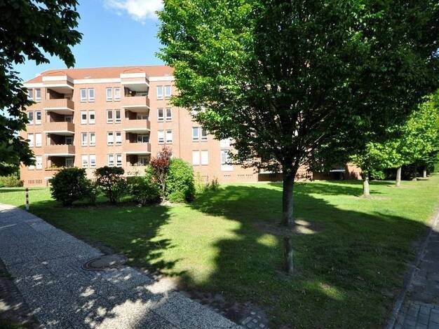 Wohnung zur Miete 525 € 3 Zimmer 80,6 m² 1. Geschoss frei ab 01.11.2026 Norderneystr. 9 Heppens Wilhelmshaven 26384