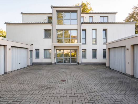 Wohnung zum Kauf 210.000 € 2 Zimmer 75 m² Lehe Lehe 27580