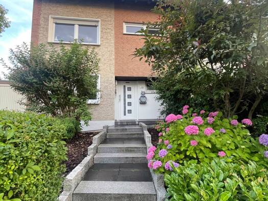 Doppelhaushälfte zur Miete 2.500 € 6,5 Zimmer 216 m² 295 m² Grundstück frei ab 01.09.2025 Am Siepenhohl 6A Wichlinghofen Dortmund 44265