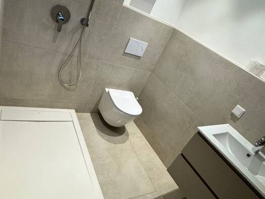 Wohnung zur Miete 1.000 € 2 Zimmer 60 m² Geschoss 1/2 frei ab 01.10.2025 Fischenich Hürth 50354
