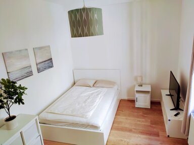 Wohnung zur Miete Wohnen auf Zeit 975 € 1 Zimmer 32 m² frei ab 01.04.2025 Von-Sparr-Straße Mülheim Köln 51063