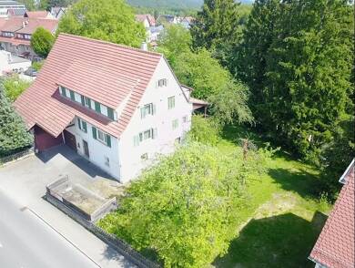 Einfamilienhaus zum Kauf 625.000 € 11 Zimmer 200 m² 1.300 m² Grundstück Emil-Martin-Straße 6 Kusterdingen Kusterdingen 72127