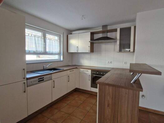 Wohnung zur Miete 900 € 3 Zimmer 77 m² Geschoss 1/3 frei ab sofort Geradstetten Remshalden 73630