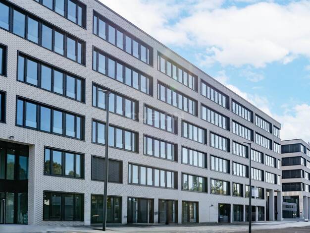 Büro-/Praxisfläche zur Miete - Erstbezug provisionsfrei 686,1 m² Bürofläche teilbar ab 334,9 m² Freie-Vogel-Straße 385, 385a, 387, 387a Berghofen Dortmund 44269