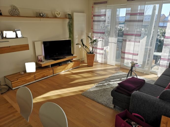 Terrassenwohnung zur Miete 1.100 € 3 Zimmer 76 m²<br/>Wohnfläche EG<br/>Geschoss 01.05.2025<br/>Verfügbarkeit Lengfeld Würzburg 97076