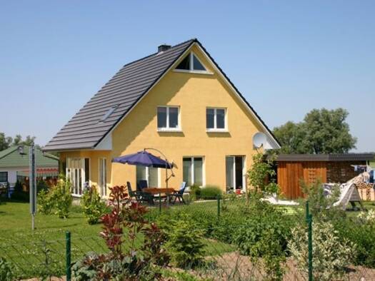 Einfamilienhaus zur Miete 850 € 5 Zimmer 120 m² 600 m² Grundstück Hitzhusen 24576