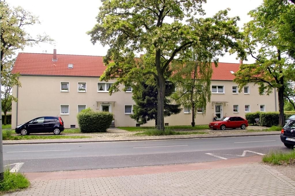 Wohnung zur Miete 459 € 2 Zimmer 55,6 m²<br/>Wohnfläche 1.<br/>Geschoss 18.10.2024<br/>Verfügbarkeit Kaiserswerther Straße 218 Huckingen Duisburg 47259