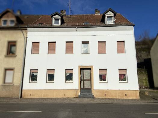 Mehrfamilienhaus zum Kauf 260.000 € 8 Zimmer 231 m² 371 m² Grundstück Neunkirchen 66538