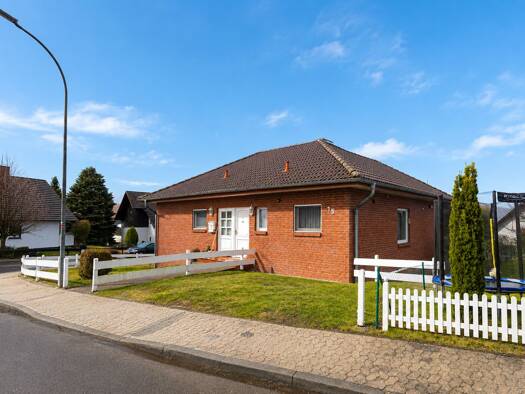 Einfamilienhaus zum Kauf 295.000 € 5 Zimmer 126,6 m² 600 m² Grundstück Reichensachsen Wehretal 37287