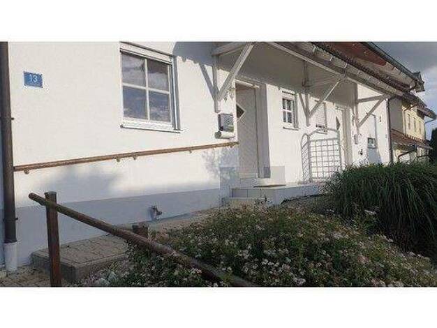 Doppelhaushälfte zur Miete 850 € 5 Zimmer 118 m² 350 m² Grundstück frei ab 01.06.2026 Closenstr. 13 Hirschhorn 84329