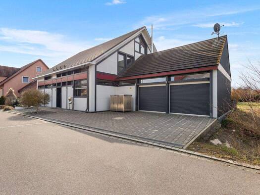 Einfamilienhaus zum Kauf 1.149.000 € 5 Zimmer 203 m² 575 m² Grundstück Neutraubling 93073