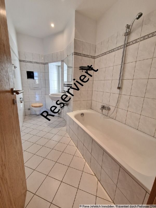 Wohnung zum Kauf 89.000 € 4 Zimmer 83 m²<br/>Wohnfläche 1.<br/>Geschoss Lutherviertel 221 Chemnitz 09126