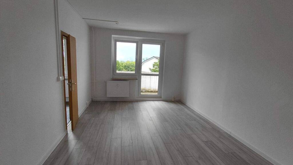 Wohnung zur Miete 304 € 3 Zimmer 61 m² 4. Geschoss frei ab sofort Gnetscher Straße 17 Weißandt-Gölzau 06369