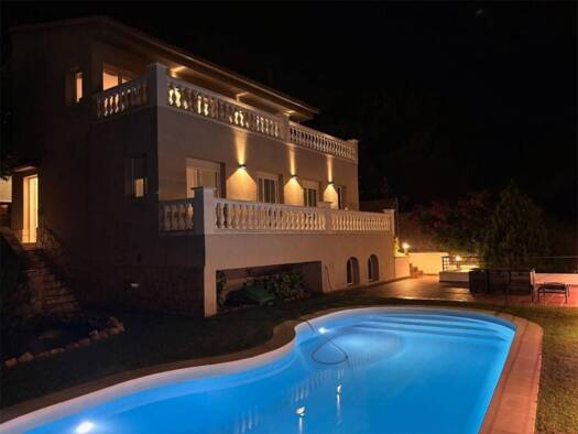 Villa zum Kauf 659.000 € 4 Zimmer 330 m² Calella 08370