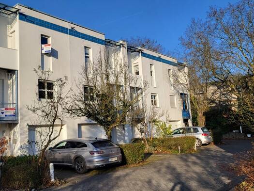 Reihenmittelhaus zum Kauf 479.000 € 4,5 Zimmer 111 m² 185 m² Grundstück Wiesbaden Mitte 65197