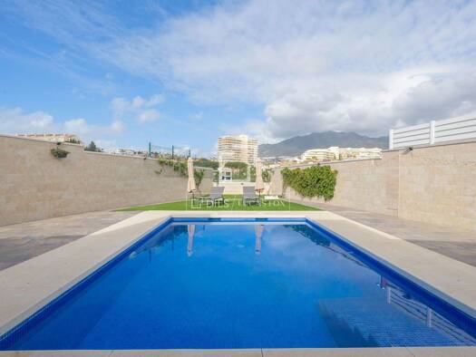 Haus zum Kauf 945.000 € 236 m² 600 m² Grundstück Benalmadena Costa 29630