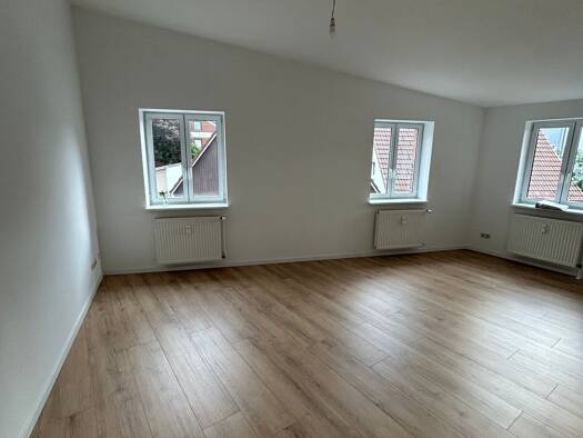 Wohnung zur Miete 900 € 2 Zimmer 64 m² Geschoss 1/2 frei ab sofort Uetersen 25436