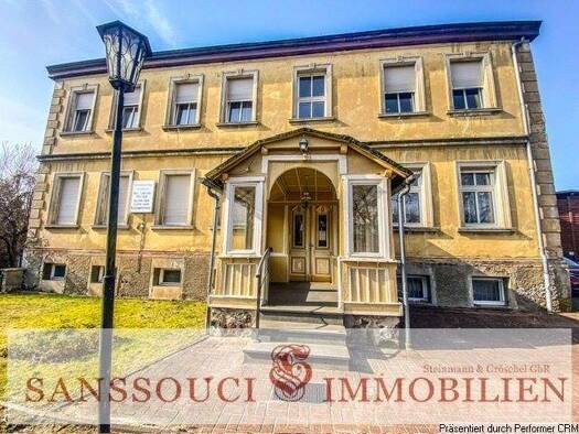 Mehrfamilienhaus zum Kauf 299.000 € 13 Zimmer 300 m² 10.583 m² Grundstück Kyritz Kyritz 16866