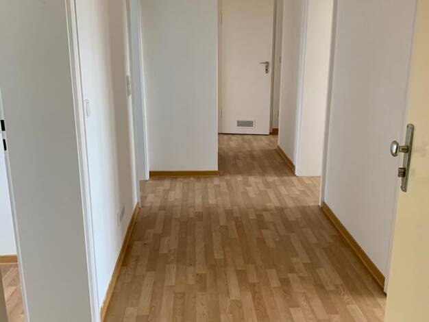 Wohnung zur Miete 831 € 4 Zimmer 79,9 m² 4. Geschoss Messerschmittstraße Manching Manching 85077