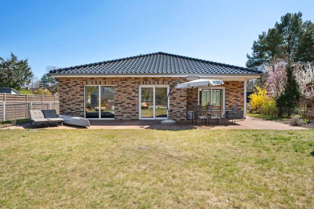Bungalow zum Kauf 1.100.000 € 4 Zimmer 182 m² 820 m² Grundstück Müggelheim Berlin 12559