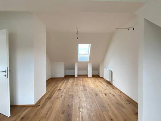 Einfamilienhaus zur Miete 2.250 € 4 Zimmer 120 m² 470 m² Grundstück Korneuburg 2100