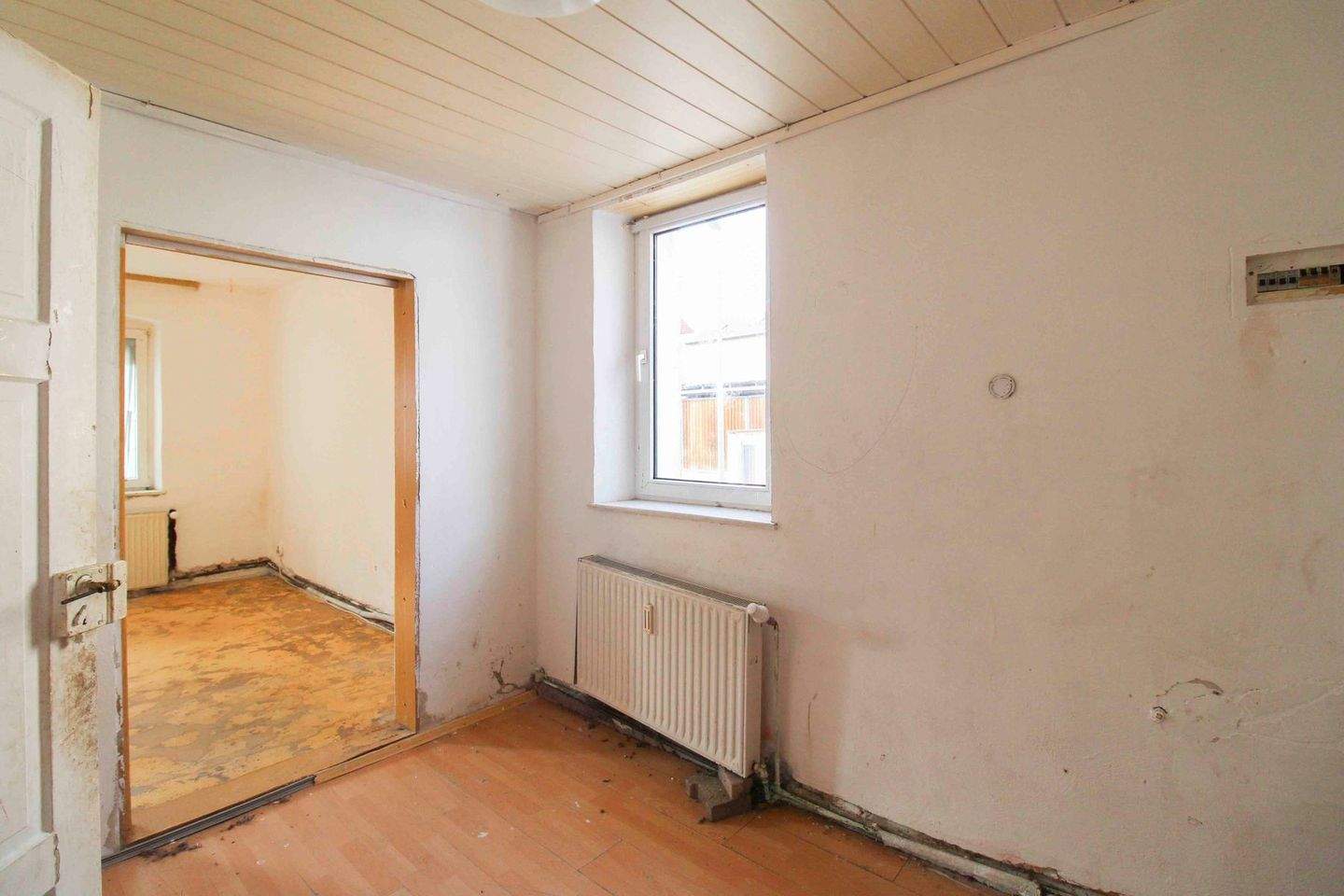 Immobilie in Monsheim - 1 Grundstück, 2 Häuser, 3 Einheiten - JETZT ZUSCHLAGEN - Bild 4