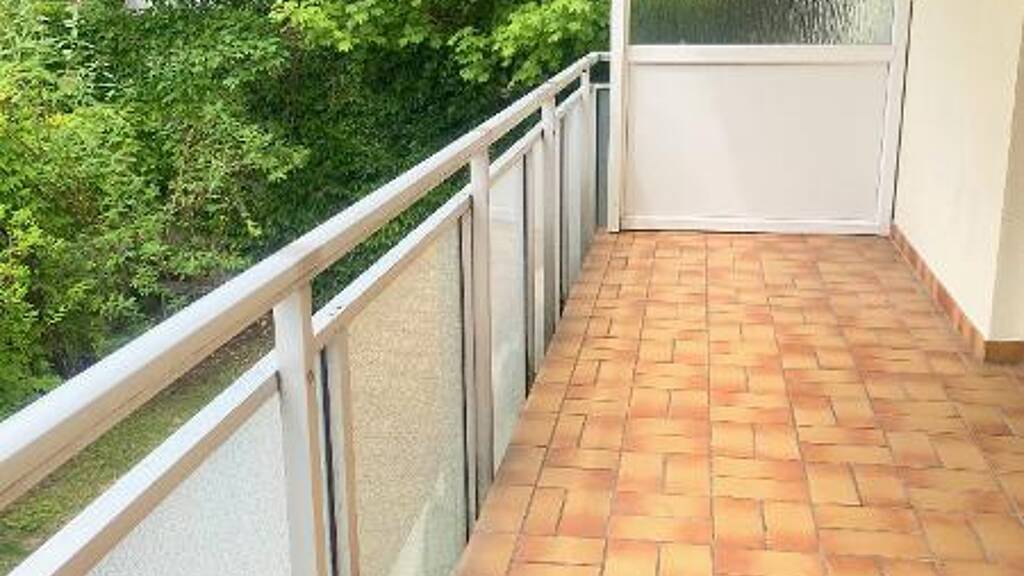 Wohnung zum Kauf 47.000 € 2 Zimmer 60 m² 1. Geschoss Zeitz 06712